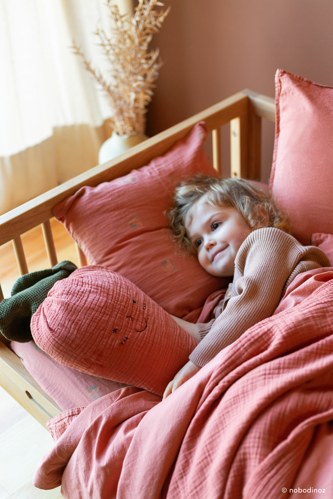 Wabi-Sabi rektangulær pude blomstrende palisander fra Nobodinoz