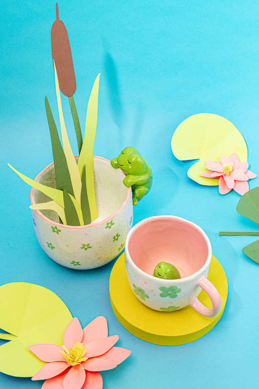 Peeking Frog Planter