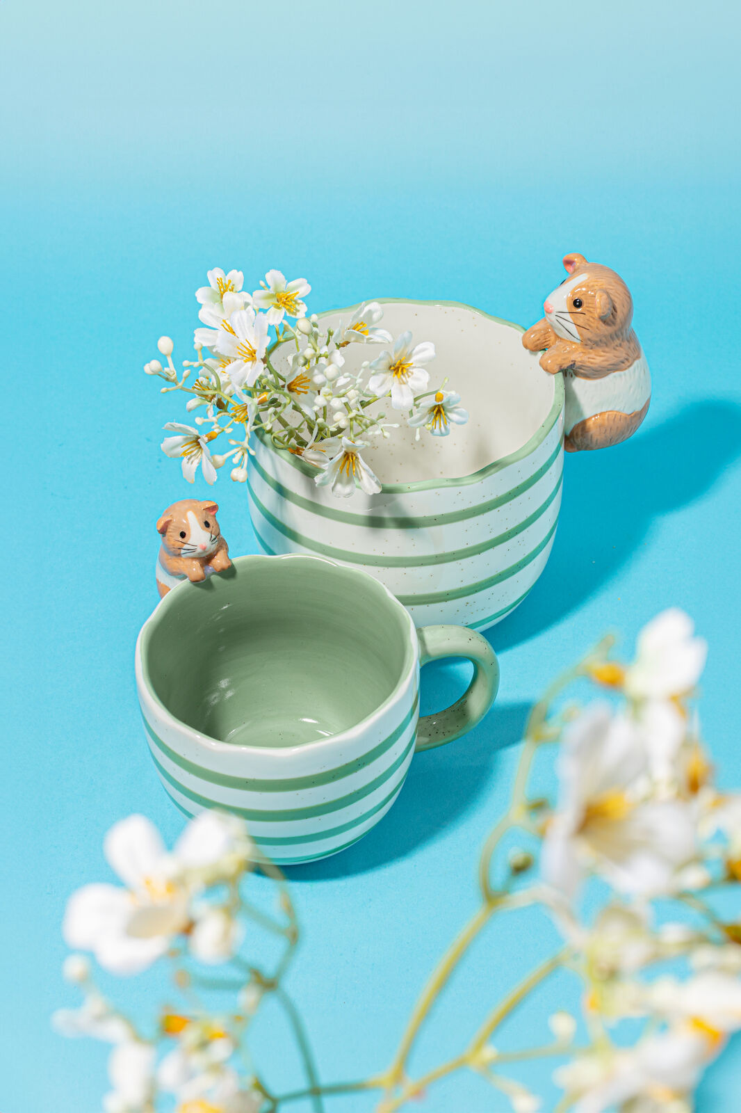 Peeking Guinea Pig Mug