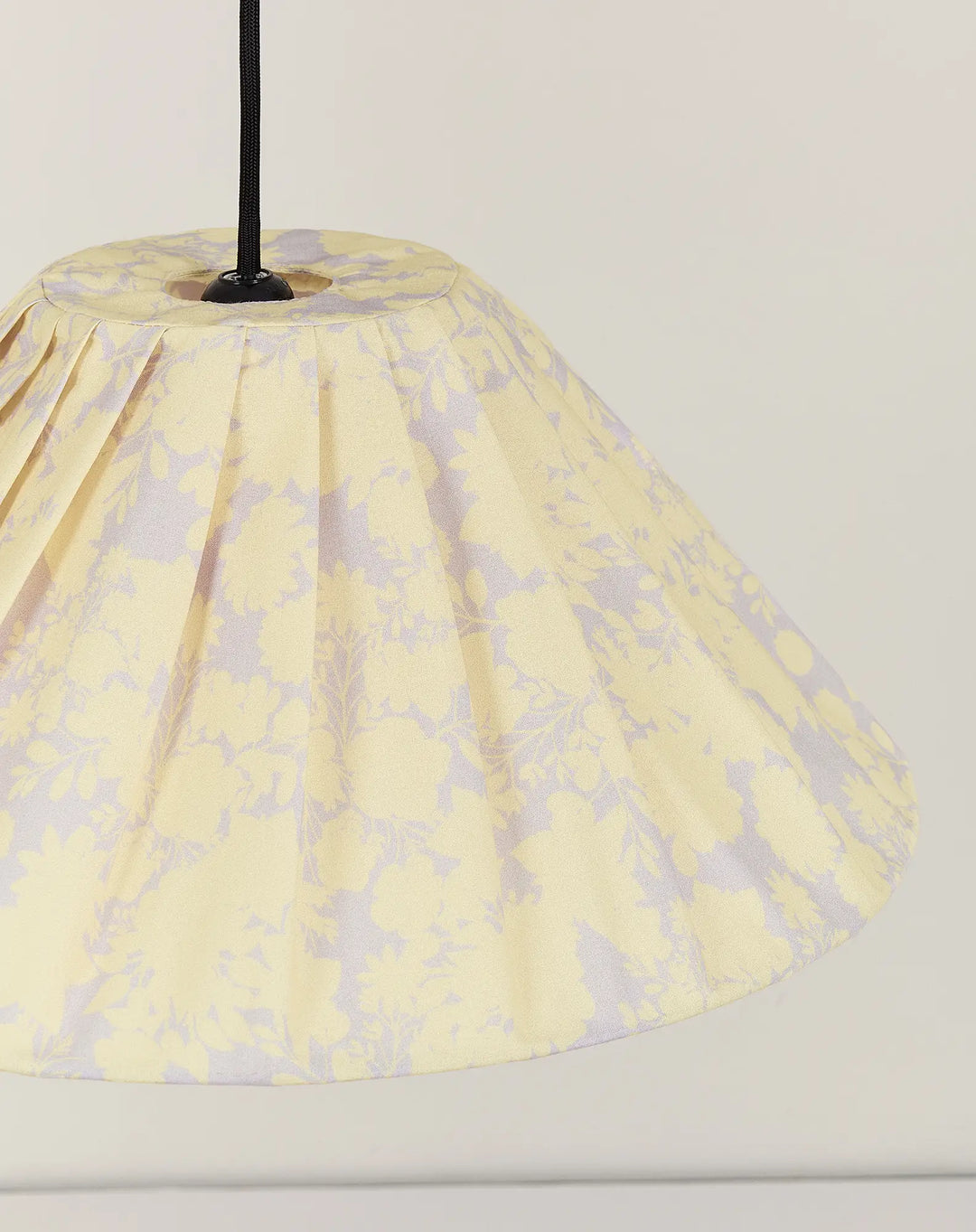 Nododinoz Ava Pleated Lampshade in Yellow Flowers 50cm