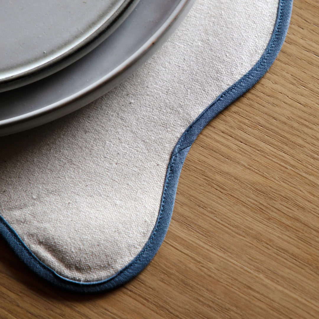 Set of 4 Scallop Edge Placemats Blue