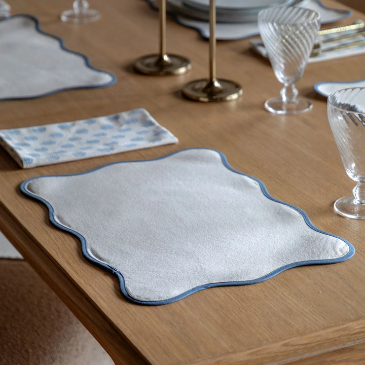 Set of 4 Scallop Edge Placemats Blue