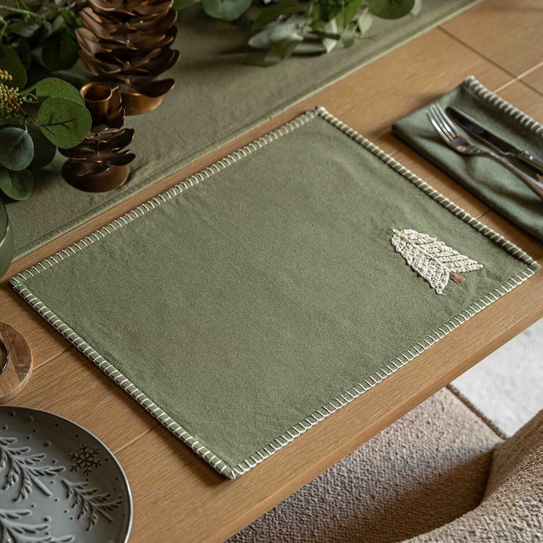 Set of 4 Woodland Embroidered Tree Placemats
