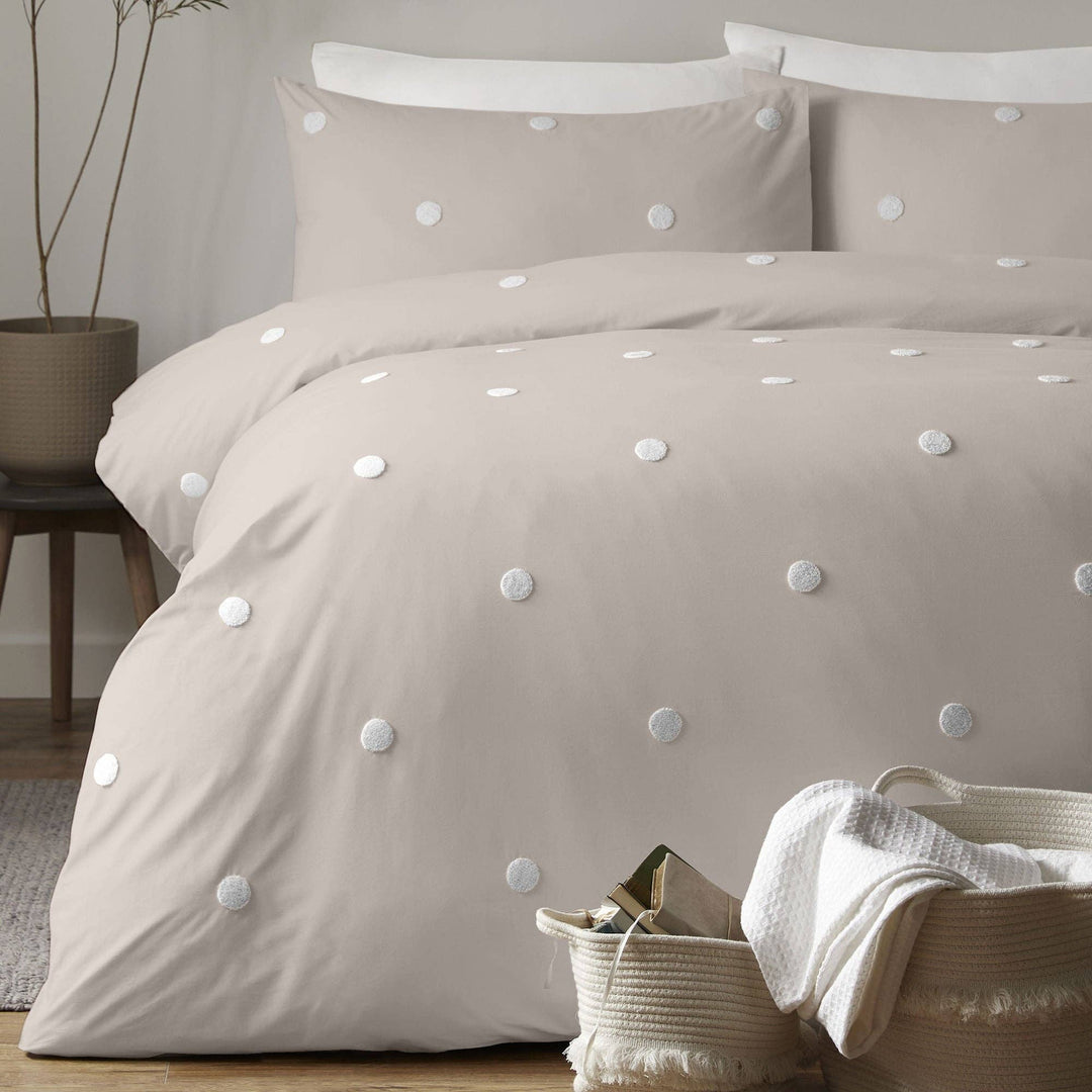Dot Garden Duvet Cover Set by Appletree in Linen