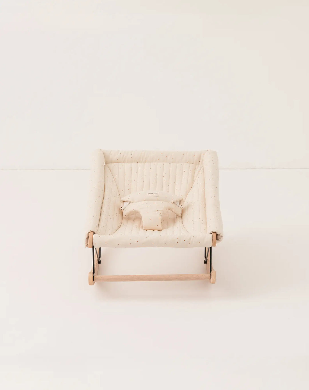 Transat bébé vert en pleine croissance avec housse Gatsby bleue par Nobodinoz