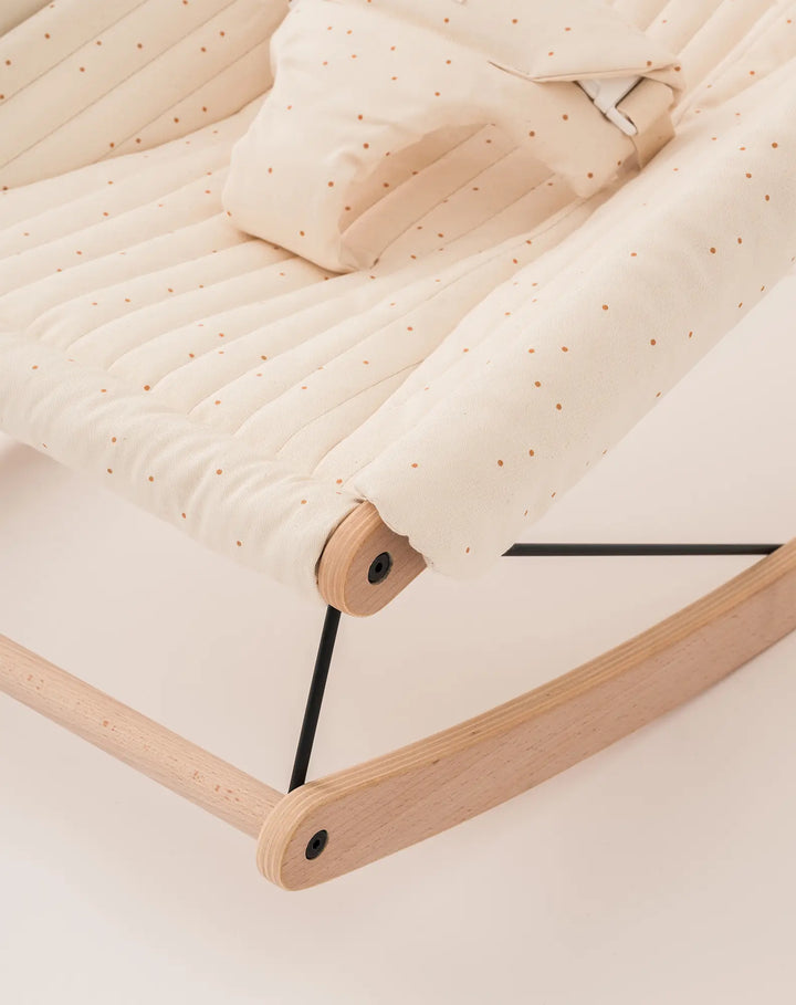 Transat bébé vert en pleine croissance avec housse Gatsby bleue par Nobodinoz