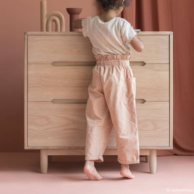 Pure Oakwood Kommode / Puslebord fra Nobodinoz