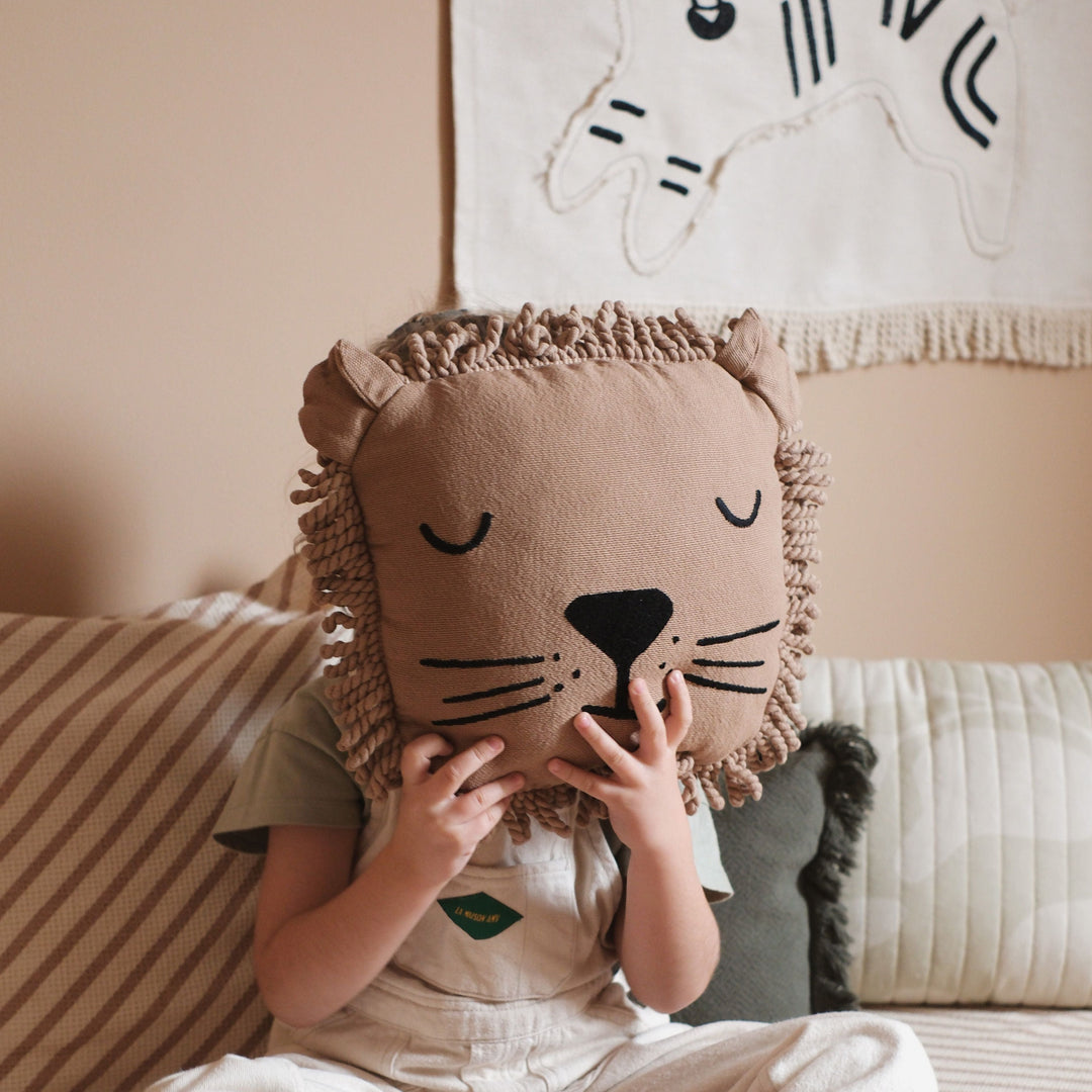 Nobodinoz Lion cushion 