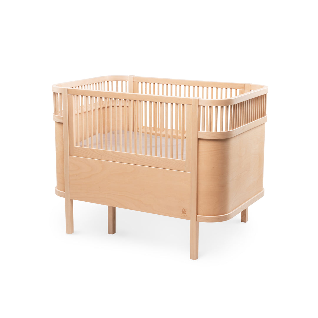 Sebra Wooden Edition Baby And Jr Cot Bed fra Sebra