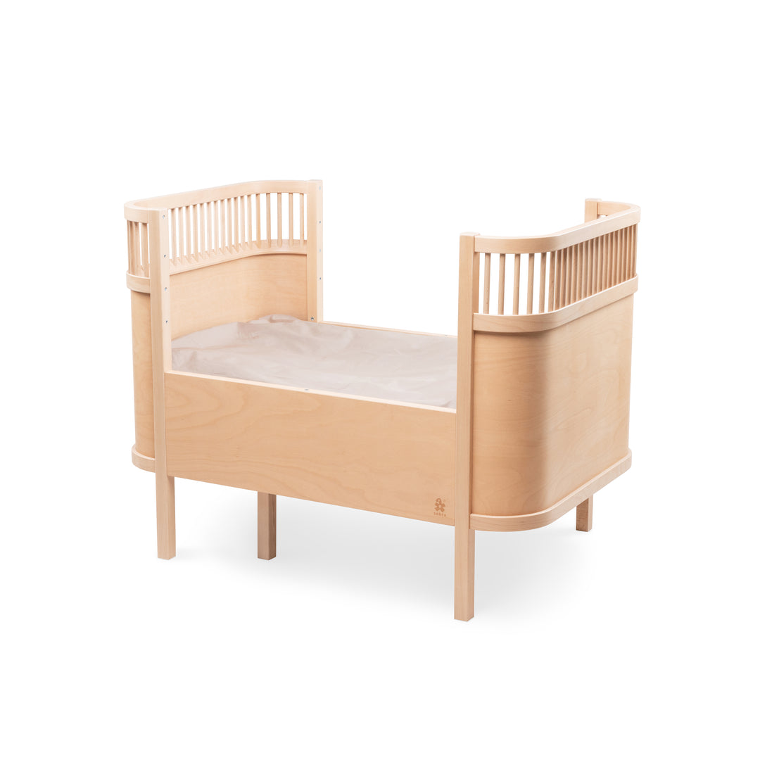 Sebra Wooden Edition Baby And Jr Cot Bed fra Sebra