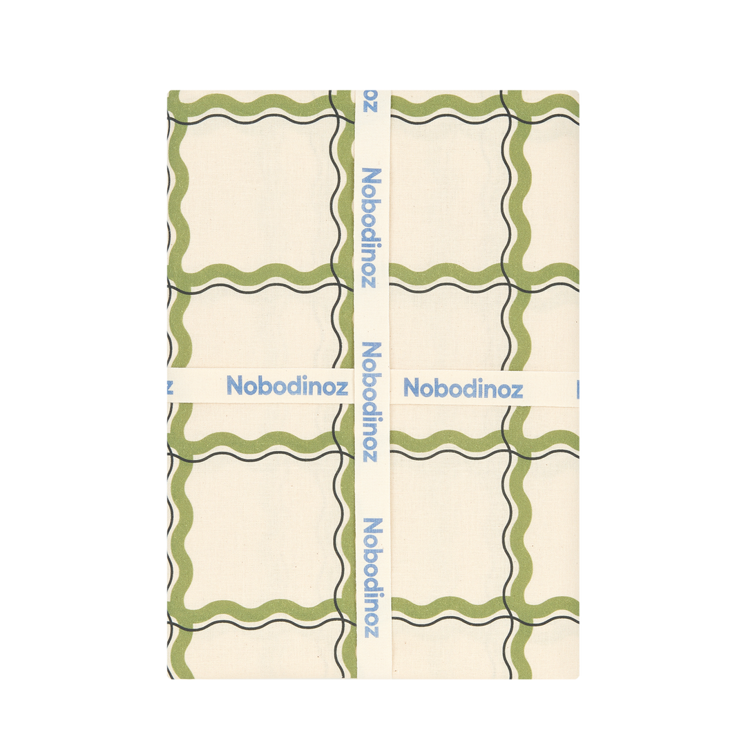 Nododinoz Small Tablecloth in Small Green Wavy Grid