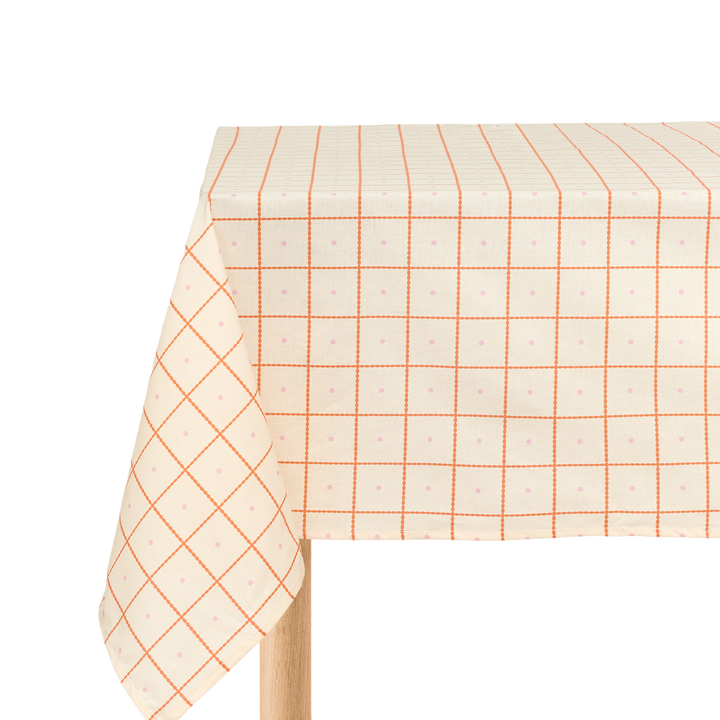 Nododinoz Small Tablecloth in Small Red Grid