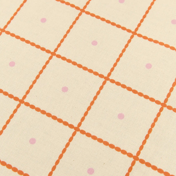 Nododinoz Small Tablecloth in Small Red Grid