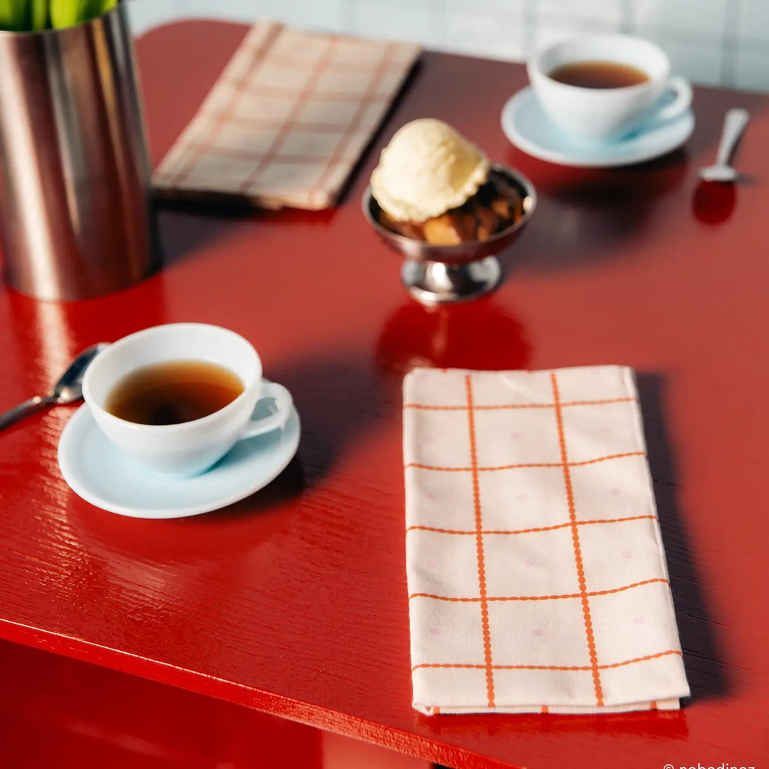 Nododinoz Set of 2 Table Napkins in Small Red Grid