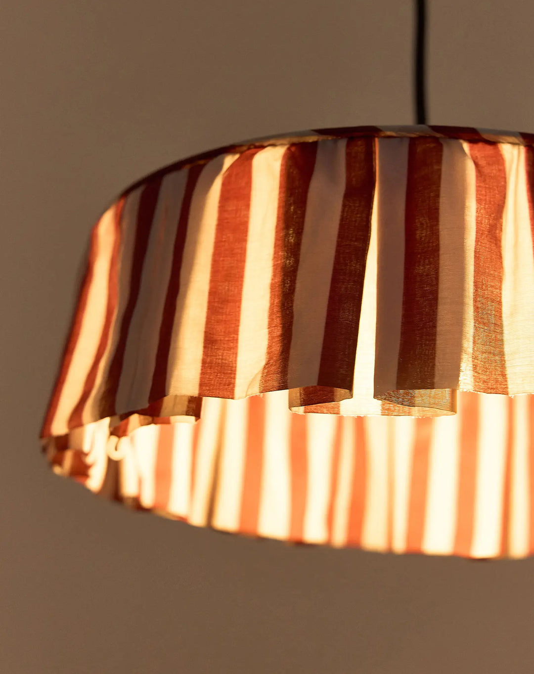 Nododinoz Pendant Lampshade in Maroon Stripes 40cm