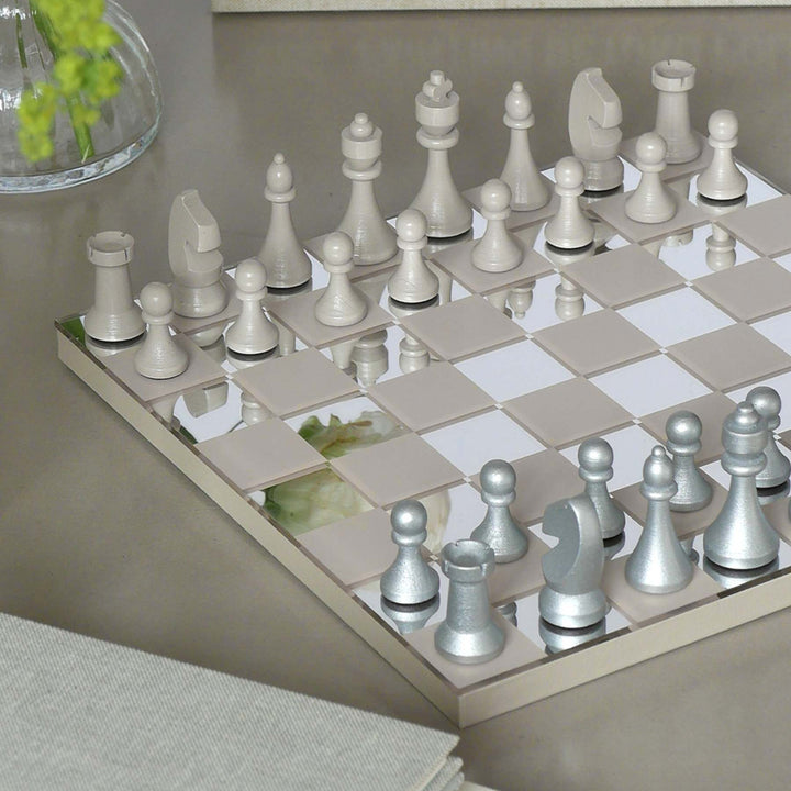 Printworks Classic Art of Chess Game