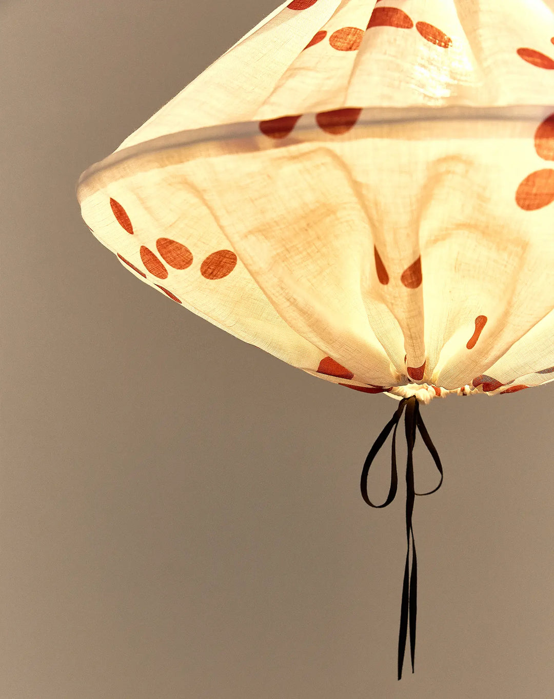 Nododinoz Yumi Linen Lampshade in Red Dots 50cm