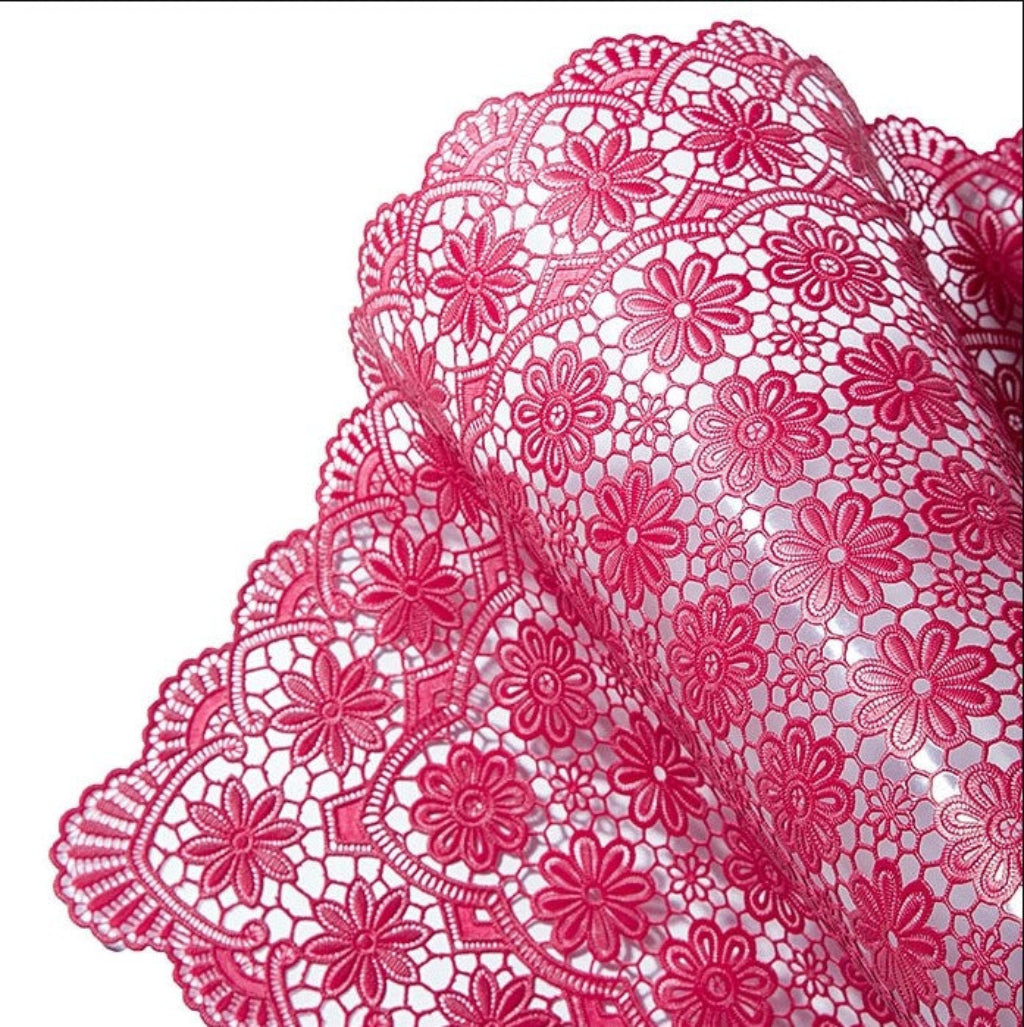 Sienna Laser Cut Dækkeserviet - Tranebær