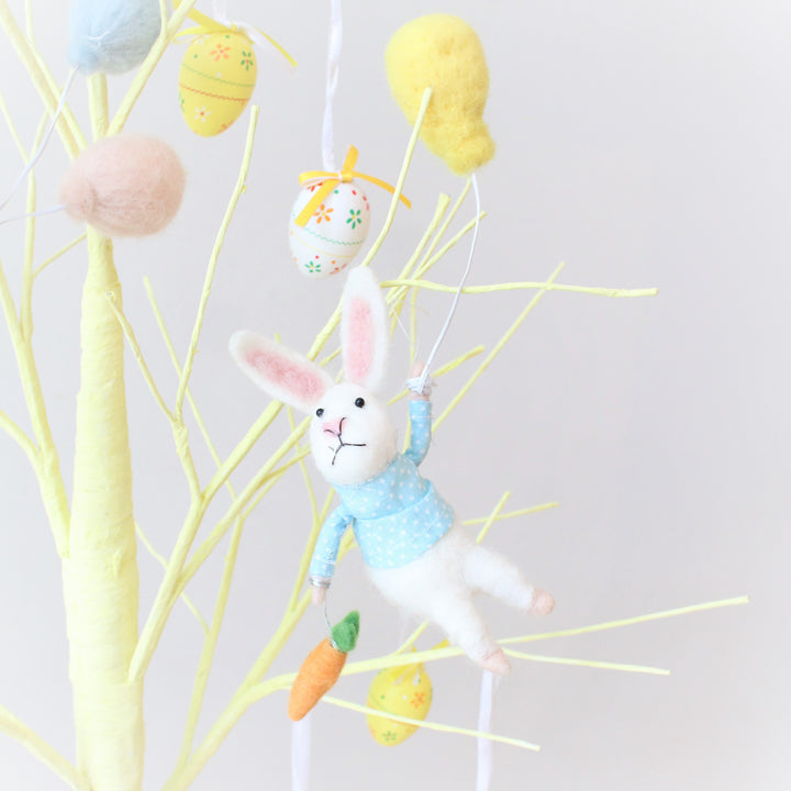 Sæt af to påskeharer med balloner