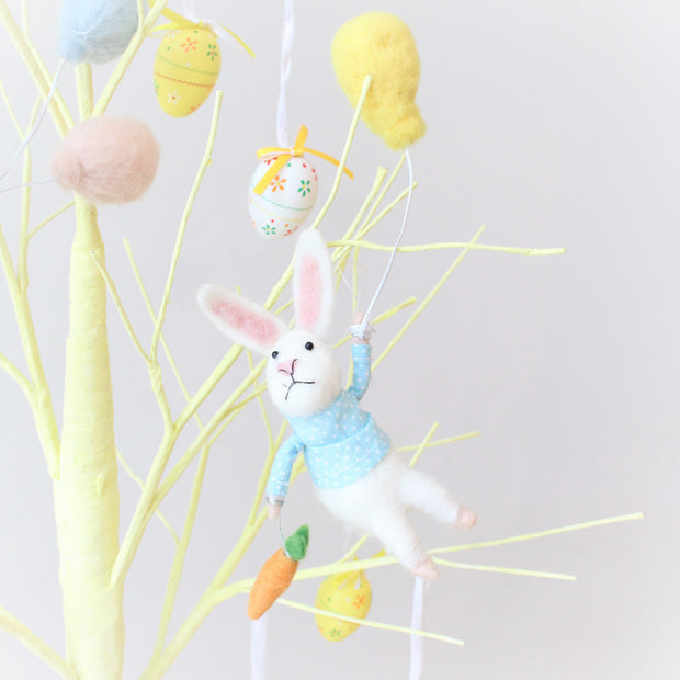 Set Of Two Easter Bunnies With Balloons