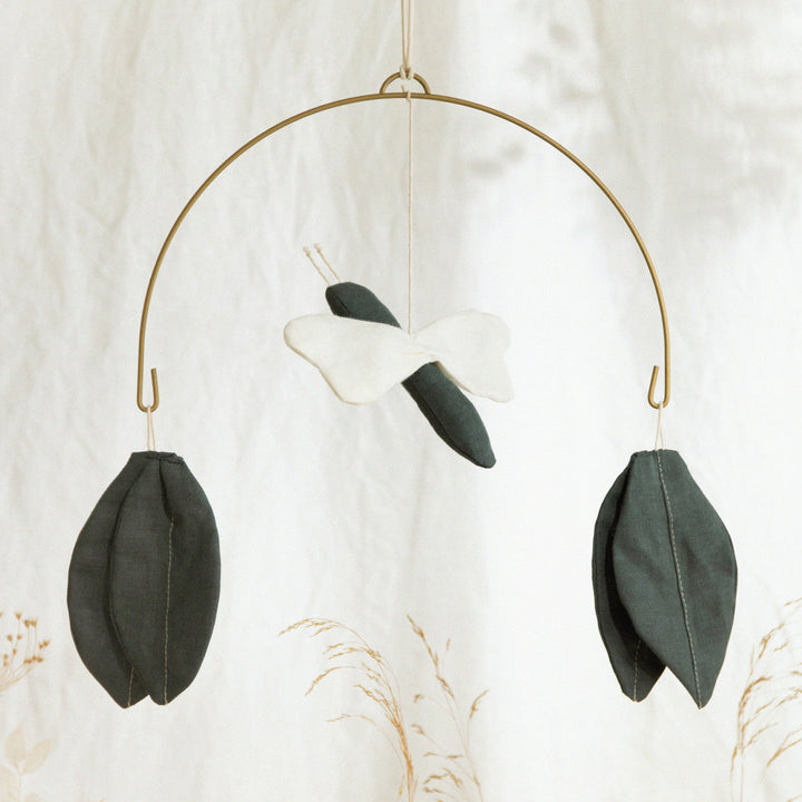 Lin Francais Dragonfly Mobile i grøn blå af Nobodinoz