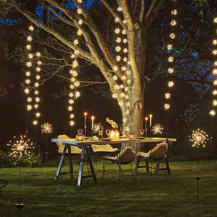 Chaîne lumineuse solaire d'extérieur à LED Starburst - Noir
